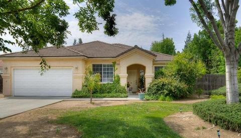 2482 Fairmont Ave, Clovis, CA 93611 photo 1