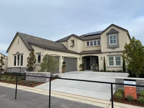 466 Heirloom Ln, Clovis, CA 93619 photo 1