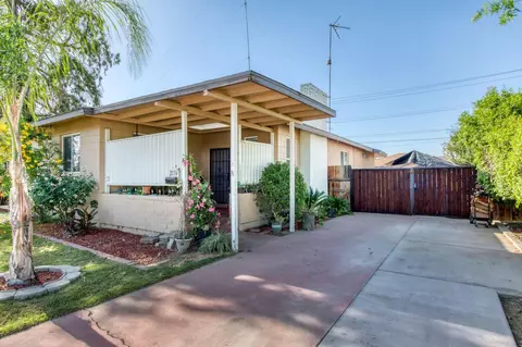 2134 Cypress St, Selma, CA 93662 photo 1
