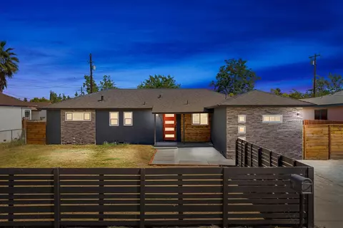 904 E Myrtle, Visalia, CA 93292 photo 1