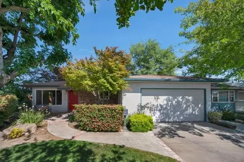 1425 Peach Ave, Clovis, CA 93612 photo 1