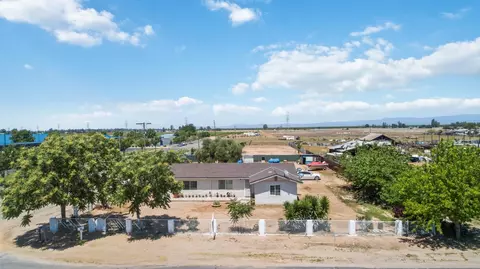 27581 Ellis St, Madera, CA 93638 photo 1