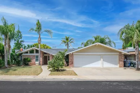 226 Burgan Ave, Clovis, CA 93611 photo 1
