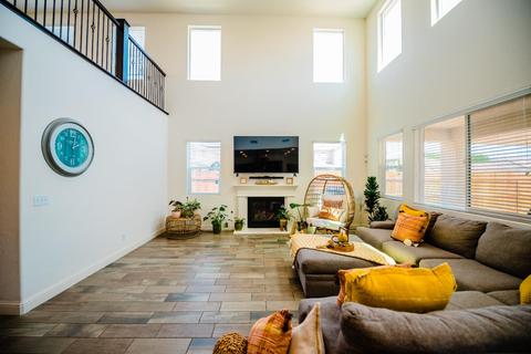 4076 Roberts Ave, Clovis, CA 93619 photo 1