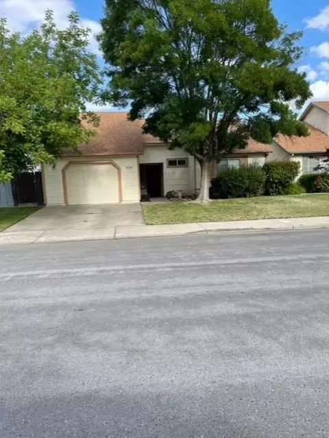3074 Beverly Ct, Merced, CA 95340 photo 1