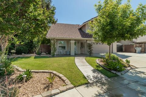 693 N Shirley Ave, Clovis, CA 93611 photo 1