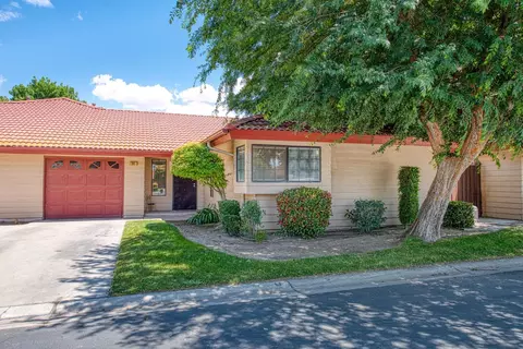 941 Barnett Way, Madera, CA 93637 photo 1