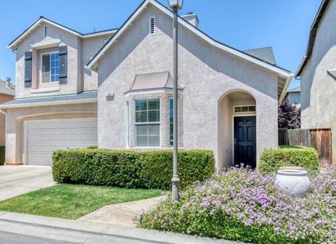 735 W Riviera Ln, Clovis, CA 93619 photo 1
