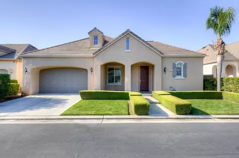 34 W Everglade Ave, Clovis, CA 93619 photo 1