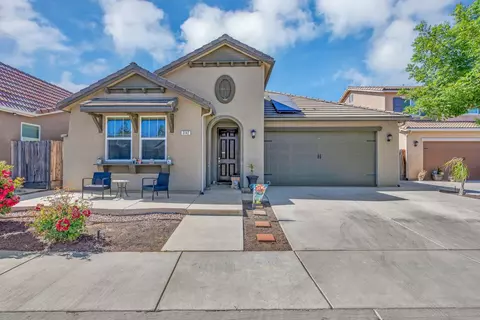 3142 Celeste Ave, Clovis, CA 93619 photo 1