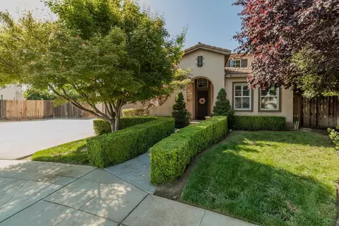 1199 Megan Ave, Clovis, CA 93611 photo 1