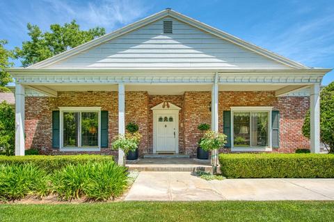 1300 Applegate Ave, Clovis, CA 93611 photo 1