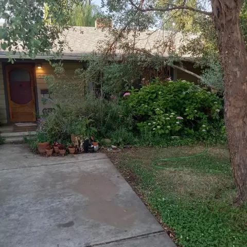 2219 6th St, Sanger, CA 93657 photo 1