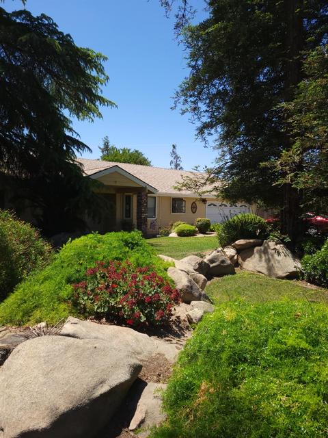 480 W Holland Ave, Clovis, CA 93612 photo 1