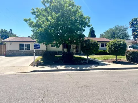 397 S Third St, Kerman, CA 93630 photo 1