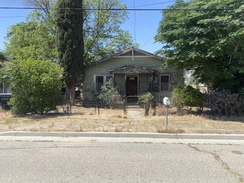 220 N 10th St, Fowler, CA 93625 photo 1