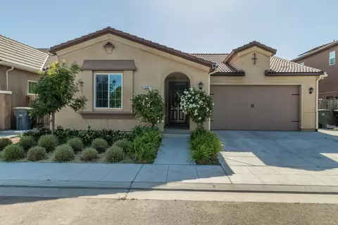3587 Encino Ave, Clovis, CA 93619 photo 1