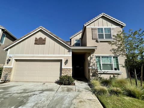 4207 Sierra Madre Ave, Clovis, CA 93619 photo 1