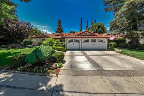 934 Paintbrush Dr, Madera, CA 93637 photo 1