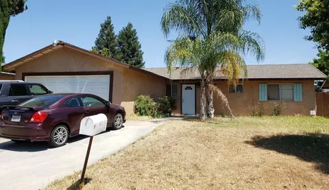 878 Sequoia Ave, Sanger, CA 93657 photo 1