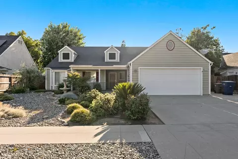 1172 N Chapel Hill Ave, Clovis, CA 93611 photo 1