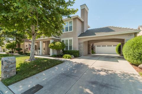 10449 E Fieldstone Ave, Clovis, CA 93619 photo 1