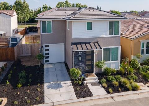2460 Lombard Ln, Clovis, CA 93619 photo 1