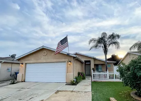 2040 Hanson Ave, Clovis, CA 93611 photo 1