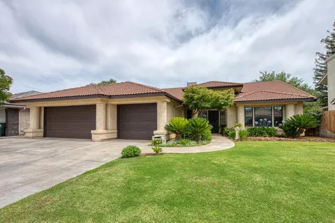 2165 Sample Ave, Clovis, CA 93611 photo 1