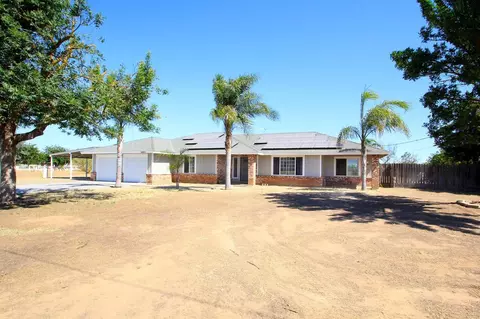 24887 Tropical Dr, Madera, CA 93638 photo 1
