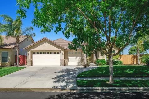 511 S Kenneth Ave, Kerman, CA 93630 photo 1