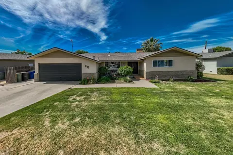 543 E Deodar Ln, Lemoore, CA 93245 photo 1