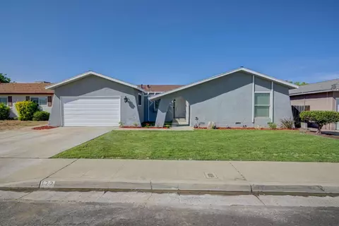 172 W Swift Ave, Clovis, CA 93612 photo 1