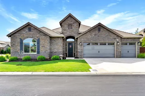 4418 N Golden Sunset Way, Clovis, CA 93619 photo 1