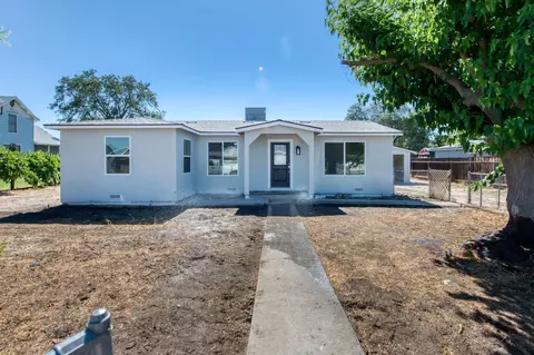 315 Champion St, Lemoore, CA 93245 photo 1