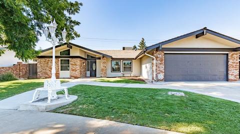 1821 Tenaya Ave, Clovis, CA 93611 photo 1