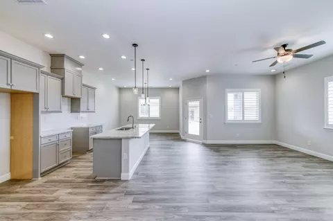 144 N Koleen Ave, Kerman, CA 93630 photo 1