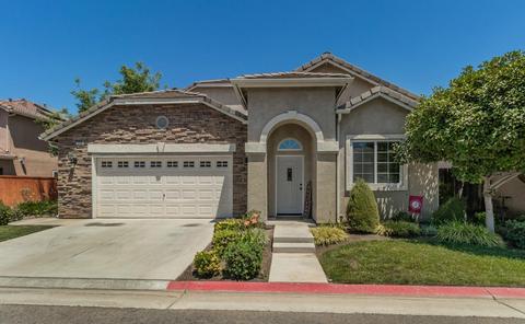 715 Lind Ave, Clovis, CA 93612 photo 1