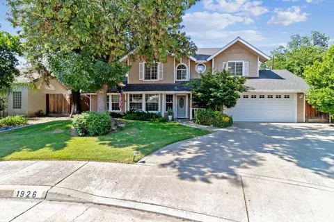 1926 E Parrish Ct, Visalia, CA 93292 photo 1