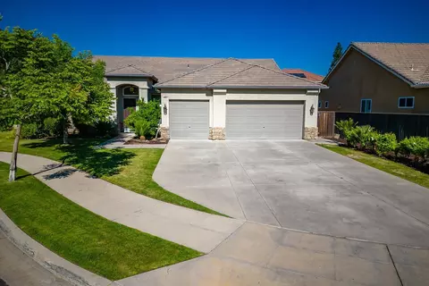2415 Kaweah Ave, Clovis, CA 93619 photo 1