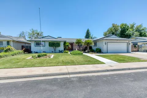 1674 Wrenwood Ave, Clovis, CA 93611 photo 1