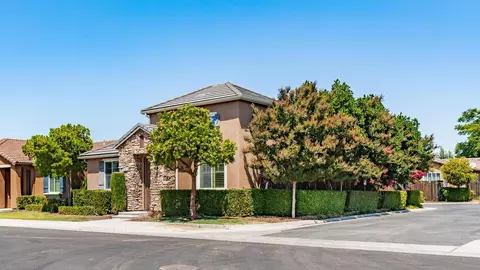 4187 Heritage Ave, Clovis, CA 93619 photo 1