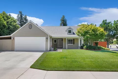 612 W El Paso Ave, Clovis, CA 93611 photo 1