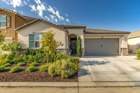2134 Lombard Ln, Clovis, CA 93619 photo 1