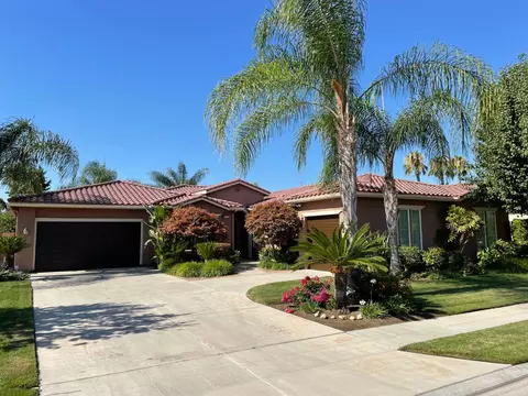 132 Omaha Ave, Clovis, CA 93619 photo 1