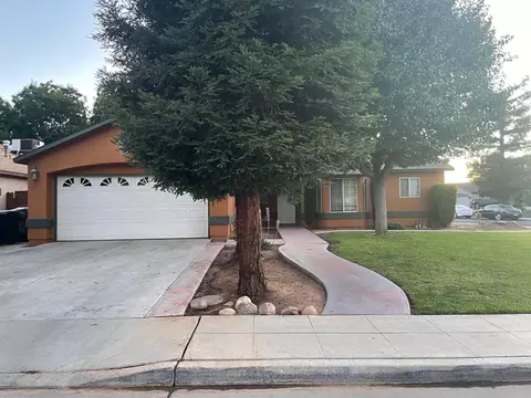 953 Harrison Ave, Sanger, CA 93657 photo 1
