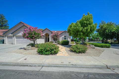 983 Oak Ave, Clovis, CA 93611 photo 1