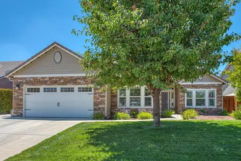 3136 Twain Ave, Clovis, CA 93619 photo 1