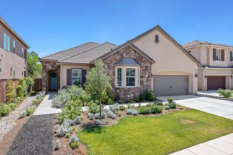 2166 Chennault Ave, Clovis, CA 93611 photo 1