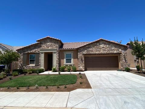2136 Highland Ave, Clovis, CA 93619 photo 1